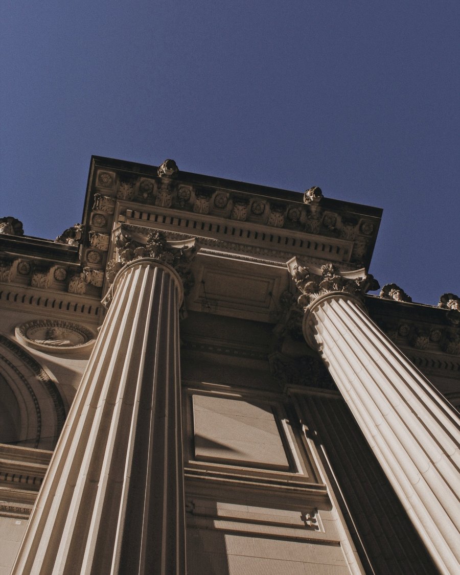 Courthouse columns
